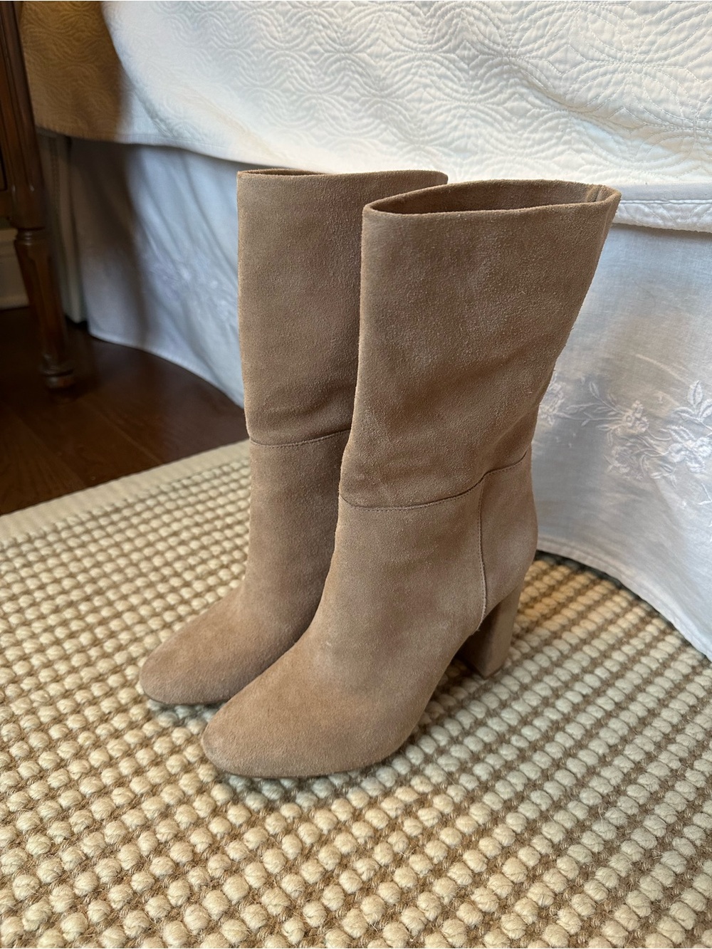 Chinese Laundry Keep Up Boot Taupe Size 7.5